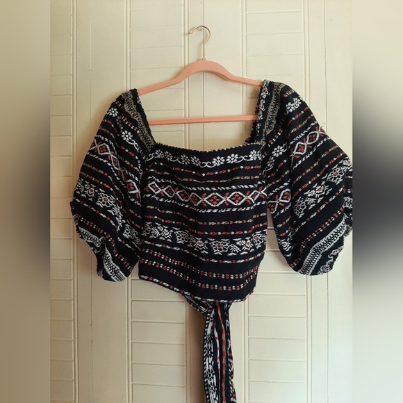 Anthropologie puff sleeve crop top - Picture 3 of 5